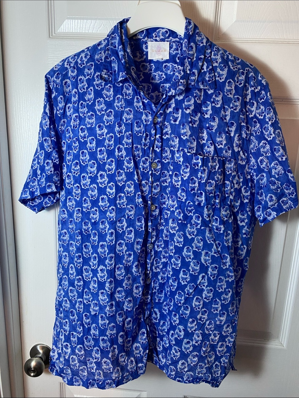 Guava Men’s Casual Short-Sleeve Blue Floral Button-Down Shirt Size Large